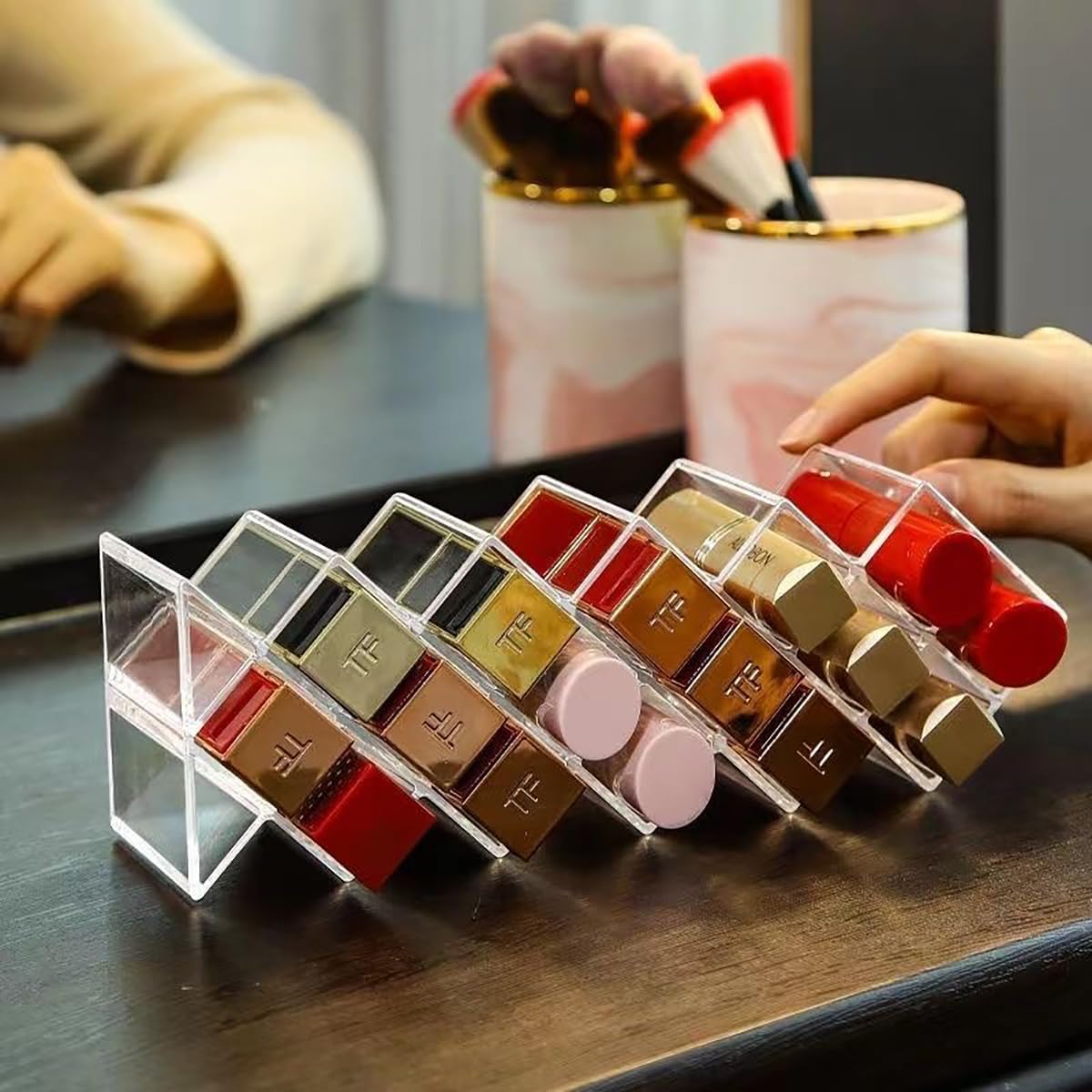 WECHENG Clear Plastic Acrylic Lipstick Organizer