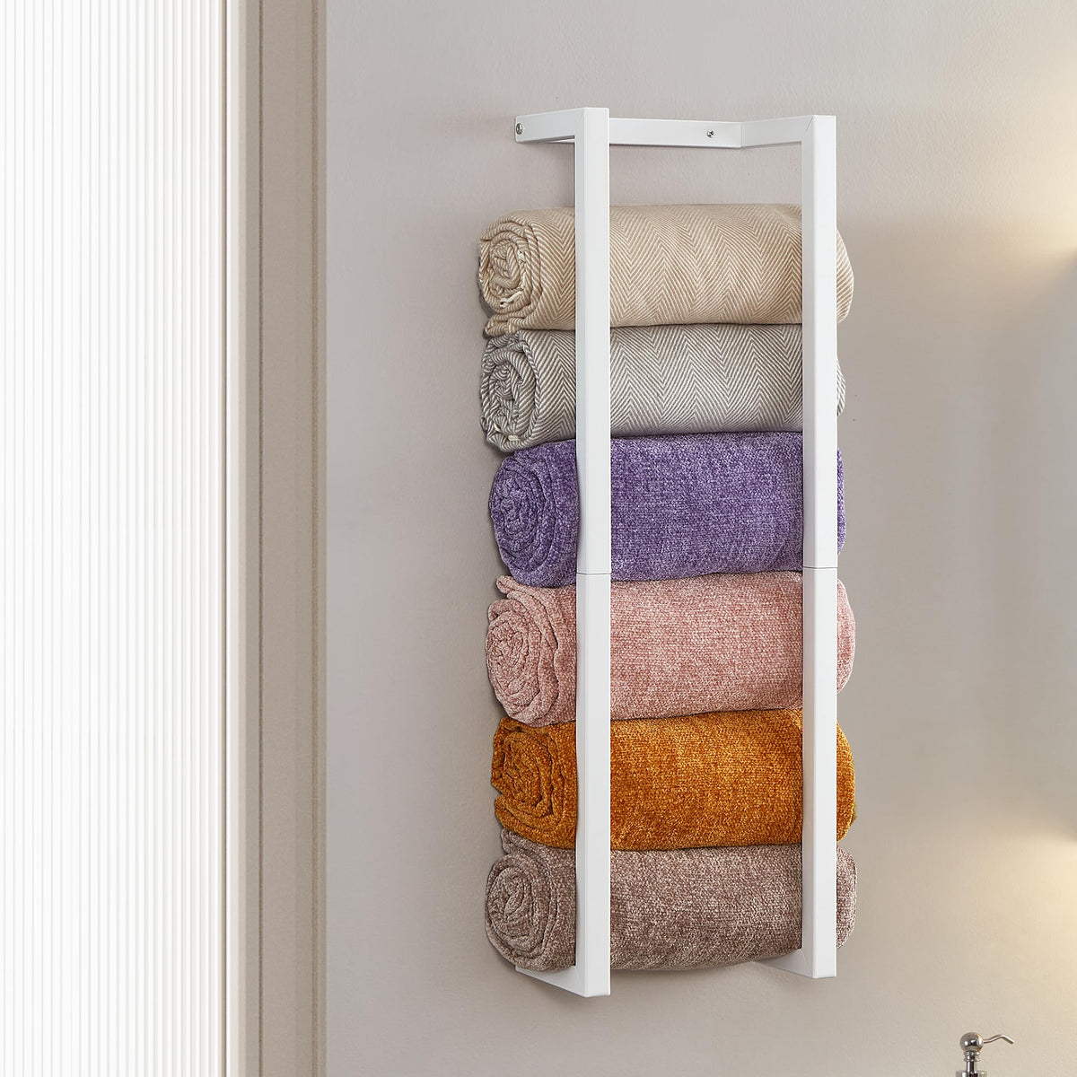 Towel Rack for Rolled Towels, Towel Rack for Bathroom,Wall Mounted Metal Bathroom Organizer, Bath Towel Holder Wall for Modern Small Space Bathroom Towel Storage (Black)