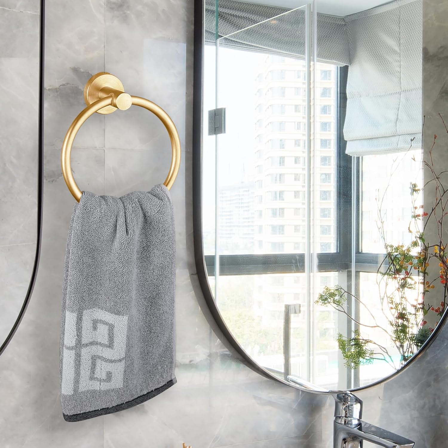 Towel Ring, Bathroom Hardware Accessories, Wall-Mounted Towel Ring, Simple Round Stainless Steel Towel Rack, for Bathroom and Kitchen (Gold)